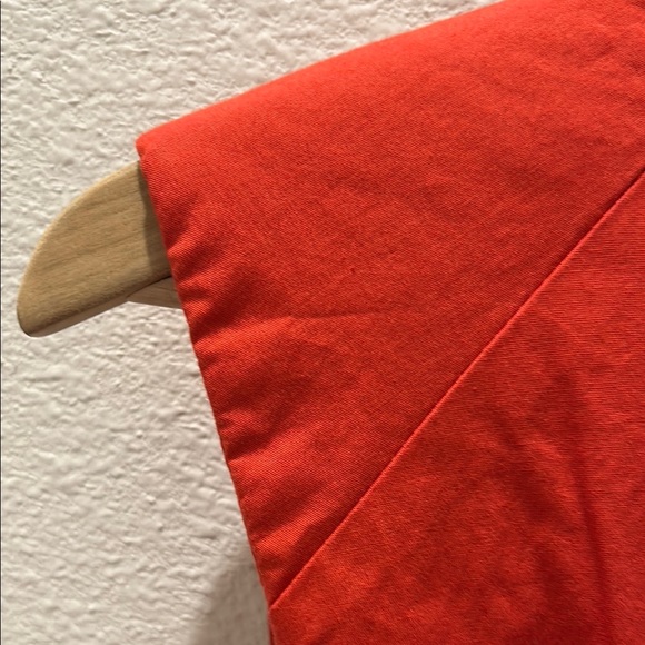 Red Sleeveless Button-Up Top cropped vest - Picture 8 of 13